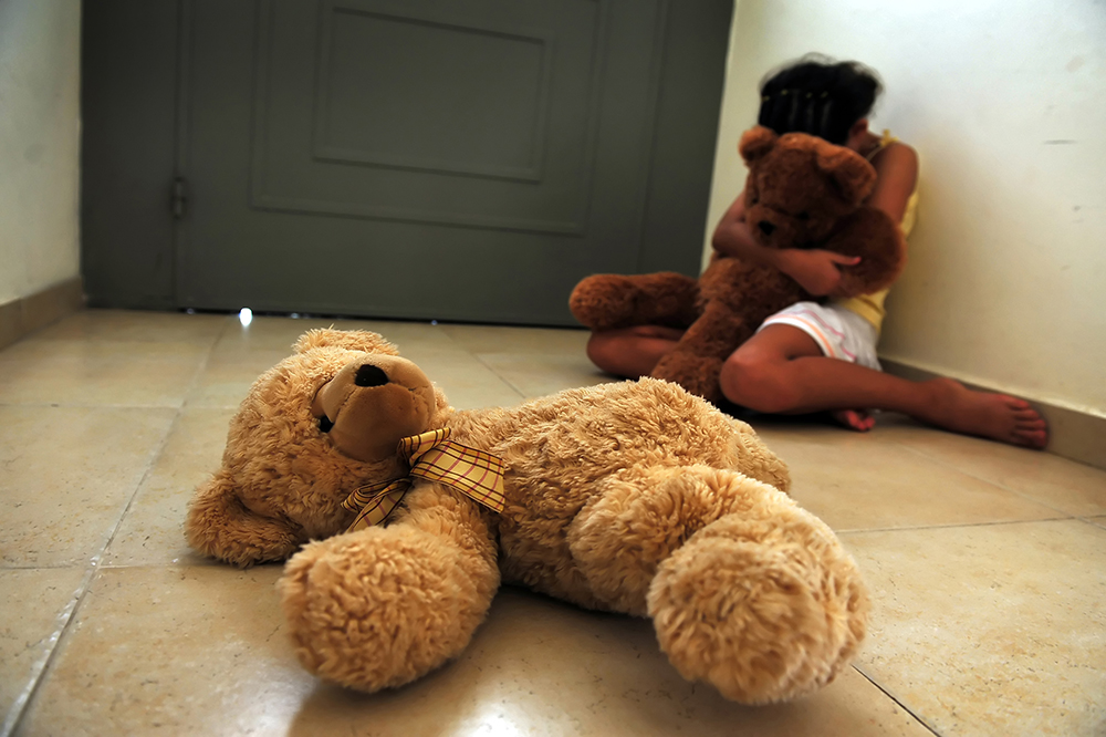 Immer, automatisch und ungefragt Opfer: Kinder und häusliche Gewalt